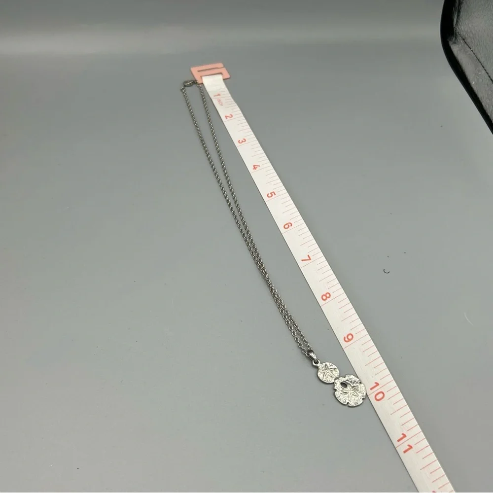 Vintage Unmarked Silver Sand Dollar Necklace | Coastal Beach Charm 18” - Picture 7 of 12